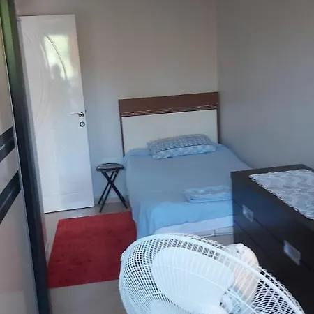 Altinoluk 2 Salon Denize 50 M Apartamento *