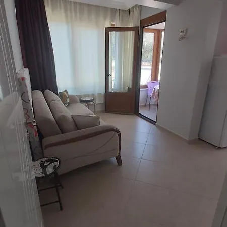Altinoluk 2 Salon Denize 50 M Apartamento